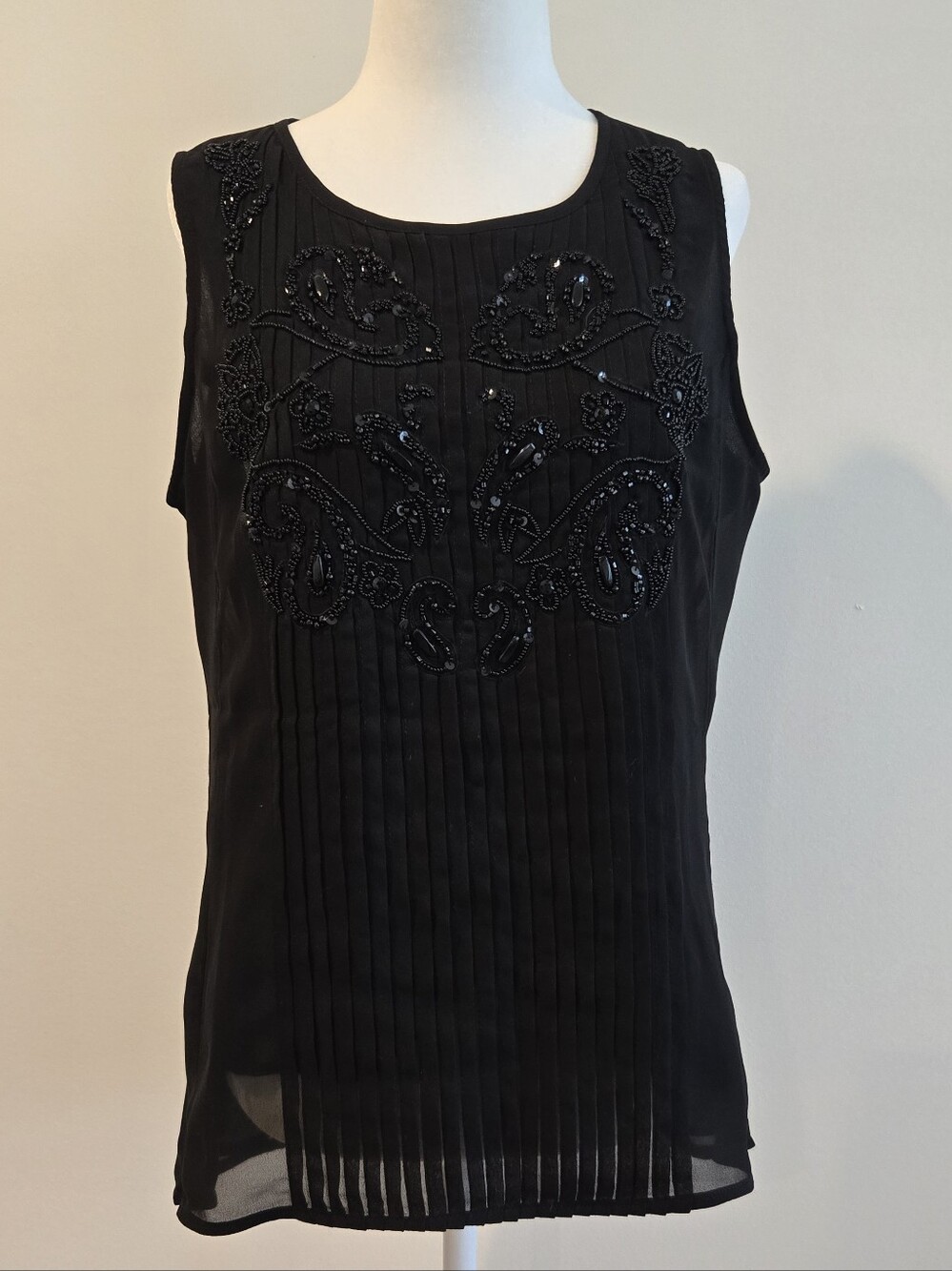 *NWT* - WHBM Black Sleeveless Beaded Top - Size 6